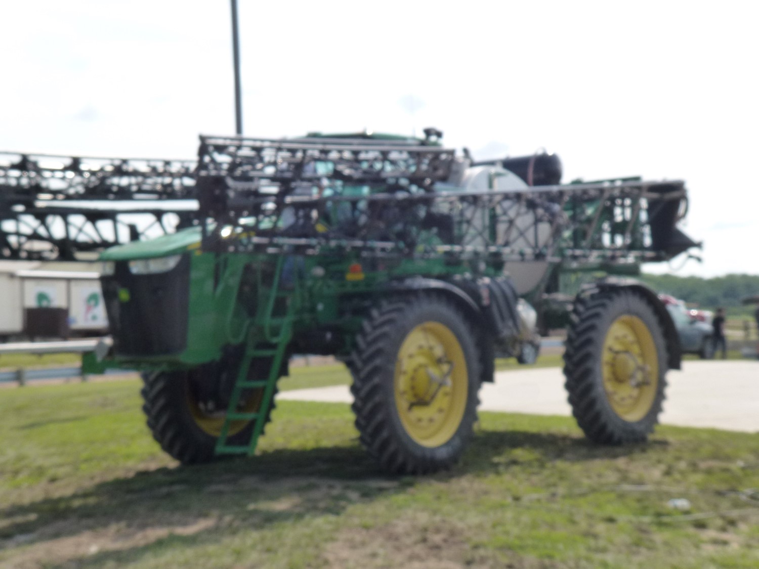 Unit 1 John Deere 4940 Sp Sprayer With Vf 42095 R50 And Ctis Field Crop News 6314