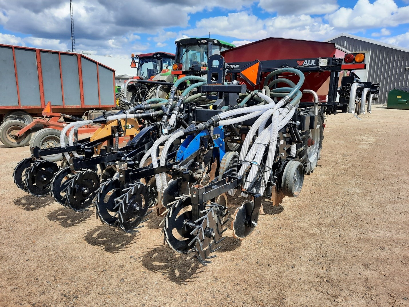 Investigating Fertilizer Placement and Safe Fertilizer Rates in Strip