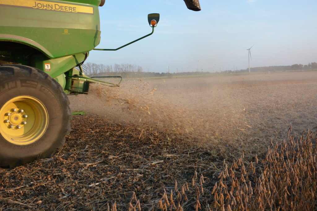 Picture of soybean straw spreading and surface conditions post harvest. Source: Ian McDonald